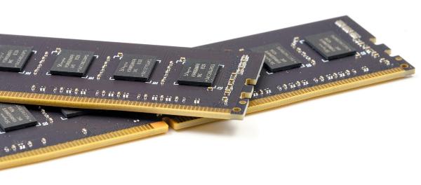 查看内存条实物