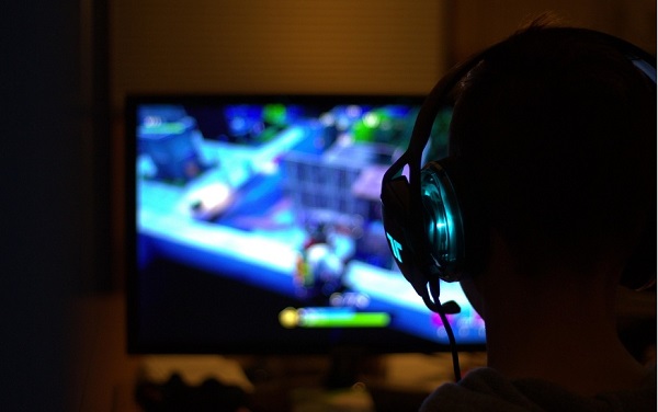 显卡驱动“掉了”的5个典型征兆